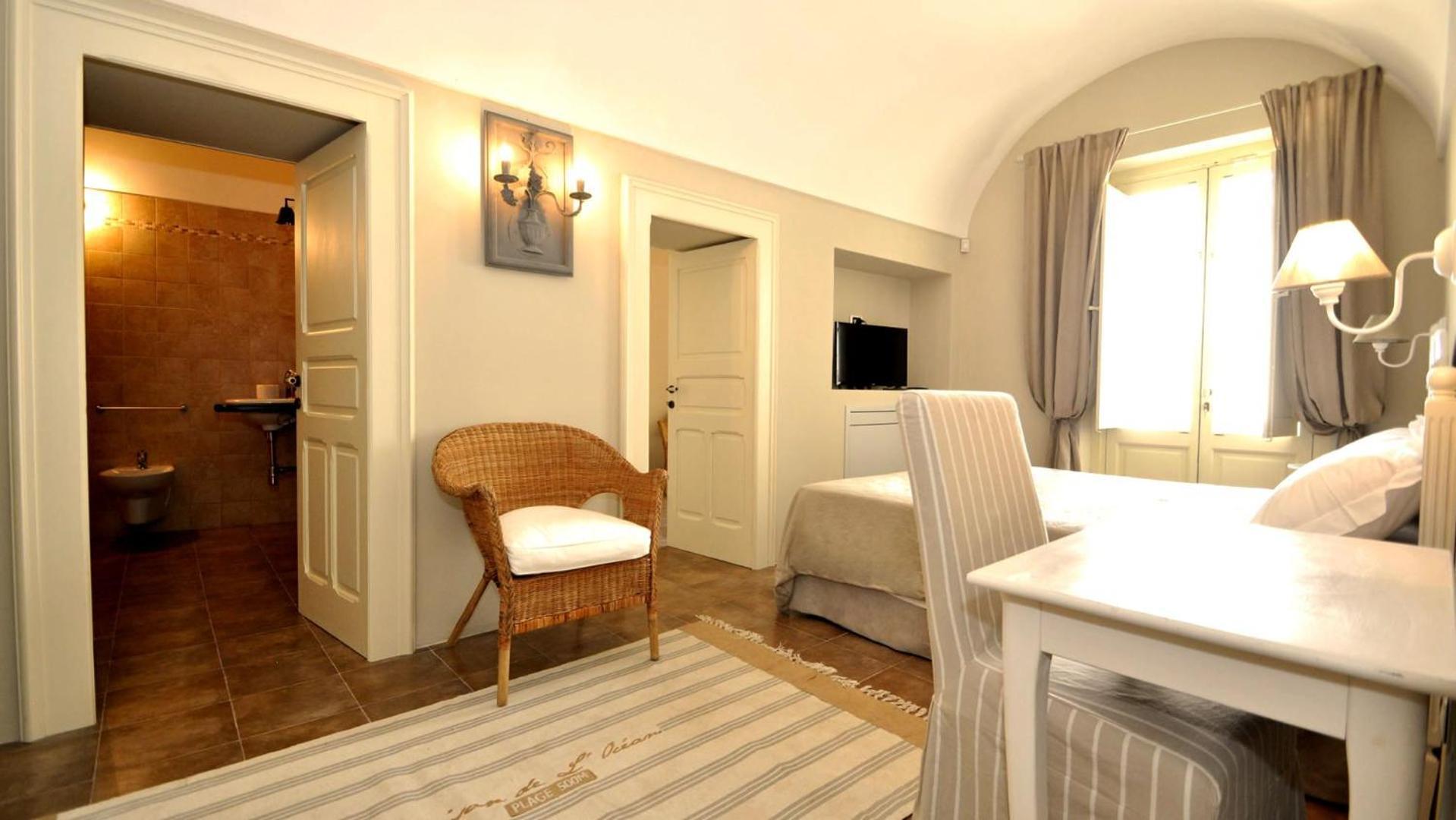 Don Alfonso Dimora D'epoca Bed & Breakfast 4*